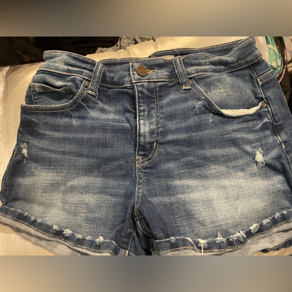 BKE Stella Shorts